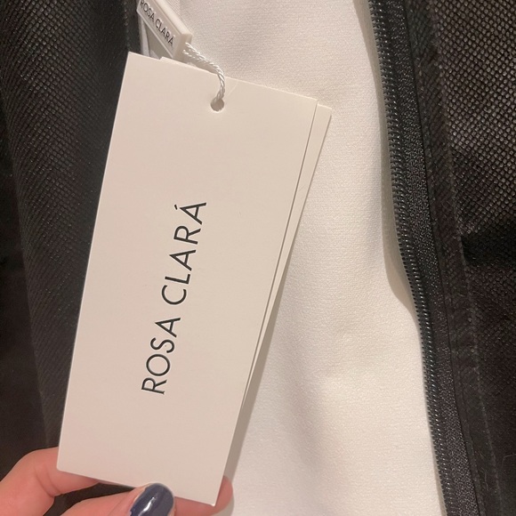 Rosa Clara Carola Wedding Gown Size 2, NWT, un-altered, never worn! - Picture 6 of 17